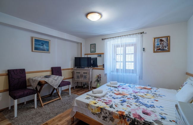 Studios Belvi - Photo 14