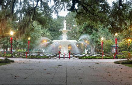 Walk Score 90!!-Historic Downtown District-2 Blocks to Famous Forsyth Park-FREE Private Parking-Huge Private Patio - Foto 50