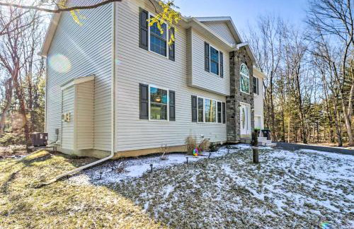 3 Mi to Kalahari Pocono Summit Home with Pool Table - Foto 36