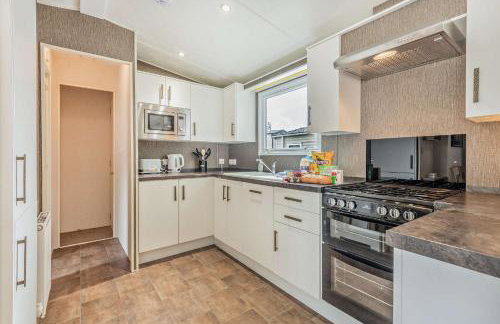 Maple Brook Lodge Sea Breeze Shorefield - Photo 11