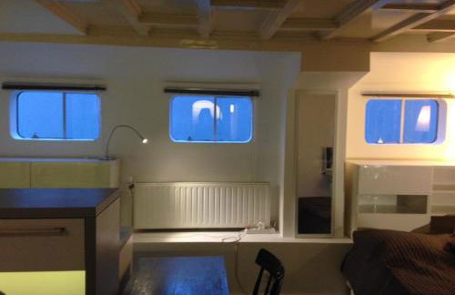 Charming Studio on House Boat - Foto 12
