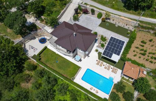 VILLA BEYBE with Jacuzzi, large private pool 50m2, BBQ,free WIFI, 3 bedrooms - Foto 33