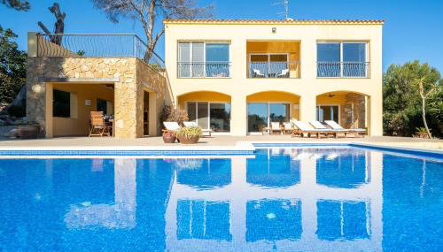 The beauty of Cala Tamarit - Foto 2