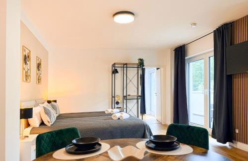 ImmoStay #3 - Penthouse mit zwei Balkonen & Seeblick, Parking & WiFi - Foto 36