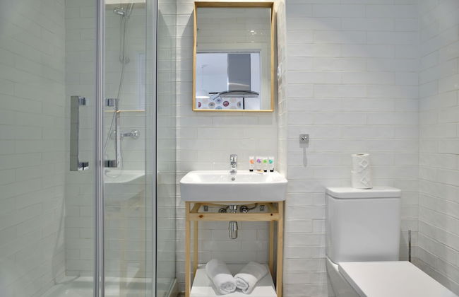 NQN Aparts & Suites Madrid - Foto 43