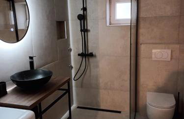 Beachfront House Ivana with Pool - renovated 2025 - Foto 11