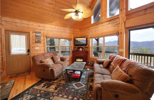 Red Roof-Cozy Cabin with Great Views, Hot Tub and near Bryson City - Foto 47
