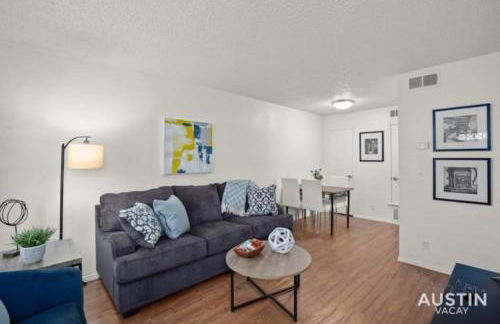 WFH in Relaxing Clarksville Townhome with Parking - Foto 12