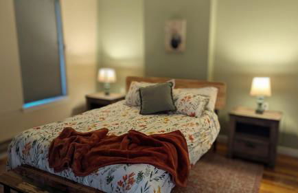 Relaxing Rustic Oasis II, Unit B - 6 minute walk to Downtown! Cyclists Welcome! - Foto 40