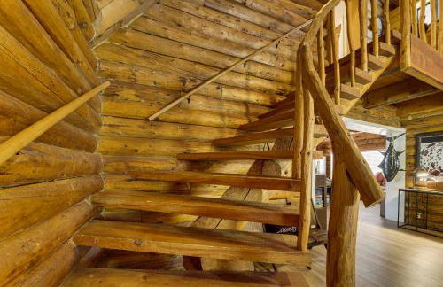 Covered Deck, Private Acreage Log Cabin in Pine - Foto 12