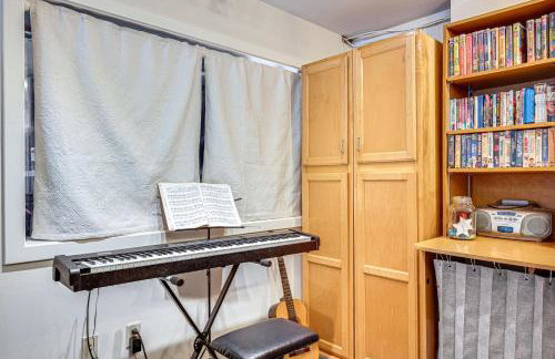 Family Friendly! Lovely Strafford Gem with Game Room - Foto 7