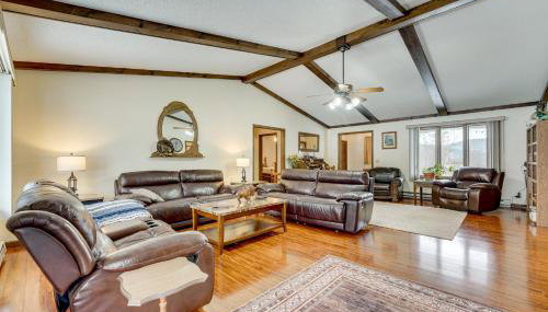 Home with Large Yard 8 Mi to Holiday Valley Resort - Foto 2