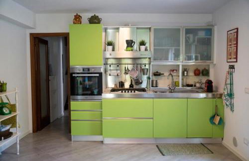 N228 - Numana, quadrilocale ristrutturato con giardino - Foto 5