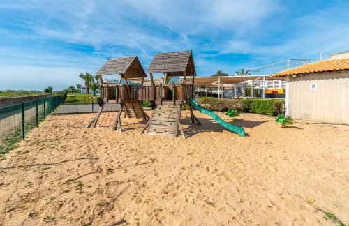Golden Seaside Villa - Acesso Praia e Piscina Incluído - Foto 28