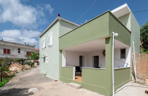 Traditional House in Velies - Photo 2