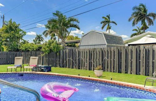 Amazing Home w Heated Pool 8 mins to the Beach - Foto 37