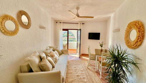 Beachfront Apartment in Cala Morell - Foto 3