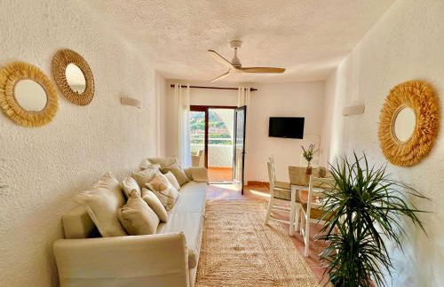Beachfront Apartment in Cala Morell - Foto 3