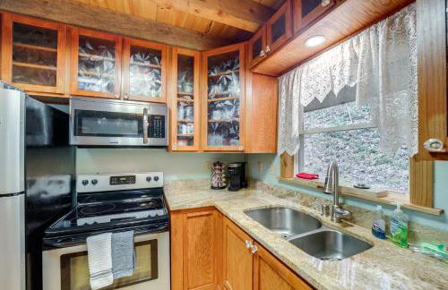 Santeetlah Lake Retreat with Dock Walk to Water! - Foto 10