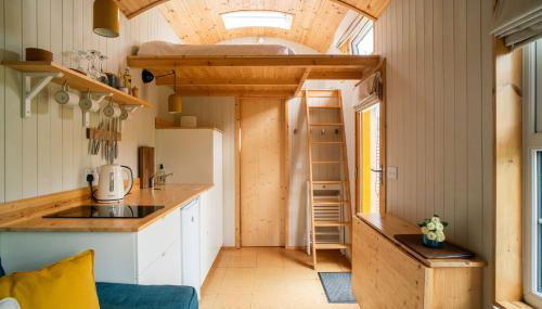 Ailsa- Enchanting Tiny House with wood burner and hot tub in Cairngorms - Foto 2