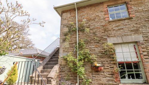 The Stable - Photo 2