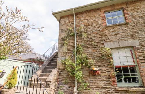 The Stable - Photo 2