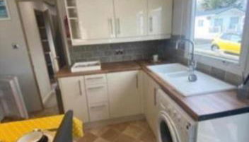 Stylish 4 Berth Caravan At Dovercourt Holiday Park Ref 44413A - Foto 3