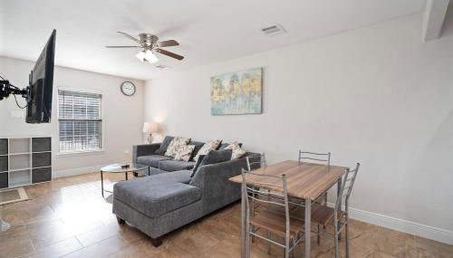 Pristine & Exquisitely Designed APT 7 Min From TX Med Center - Foto 2