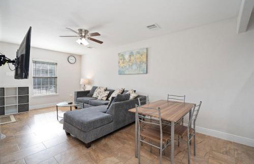 Pristine & Exquisitely Designed APT 7 Min From TX Med Center - Foto 2