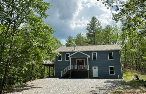 All Decked Up - wifi, view, river access, fire pit, 3 bedrooms, games, family friendly - Foto 51