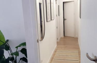 Impressive apartment with 3 bedrooms metres from the beach - Photo 27