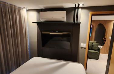 Six hundred eleven - Photo 3