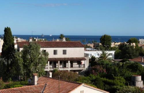 Grand studio climatisé, piscine, plage 5mn, parking gratuit - Foto 12