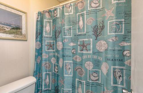 Buried Treasure by Silver Sands Vacation Rentals - Photo 32