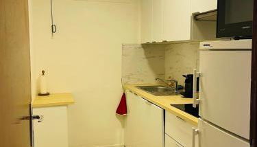 Les Cimes 55 m2 - PISCINE INTÉRIEURE Vue Montagne Centre Village - PARKING - avec LINGE et MÉNAGE de fin de Séjour Compris - Foto 2