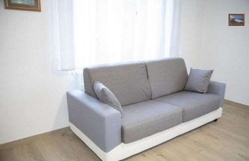 House Storile - Photo 19