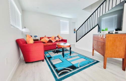 Stay in Style Hollywood Residences with Free Parking - Foto 62