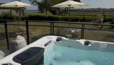 Modern 5 Bedroom Luxury Home with Sea Views and Hot Tub - Photo 3