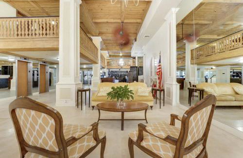 Summer Suite | Steps to Beach + Heated Pool - Foto 33
