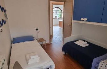 Blu Manerba with a panoramic pool overlooking the islands - Photo 12