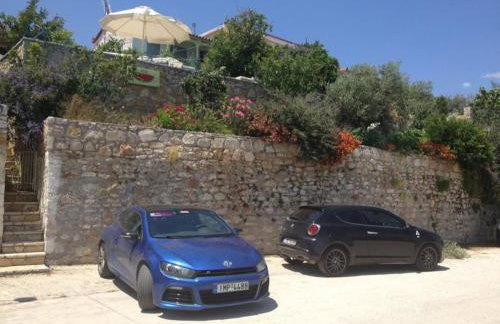 KIVERI 1876 traditional seafront cottage - Photo 54