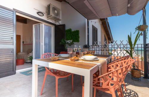 Gioiello Marino Holiday Apt -1 min from the sea- Free parking- Bike- Wi-Fi - Foto 9