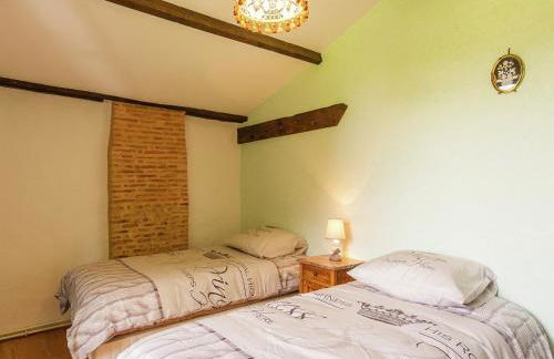 Spacious farmhouse with private heated pool in a rustic garden - Foto 58