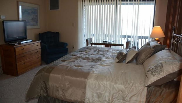 Seven Springs Stoneridge 3 Bedroom and Loft Condo with private deck by RedAwning - Foto 4, Habitación