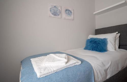 The Stables Stylish cottage with hot tub and parking - Pass the Keys - Photo 17