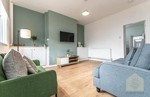 Cosy 3 Bedroom house in Wigan - Photo 8