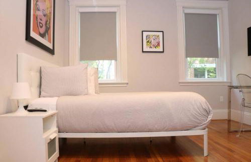 A Stylish Stay w/ a Queen Bed, Heated Floors.. #25 - Foto 3