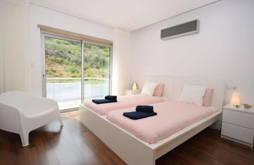 Holiday Home near São Martinho Beach - Photo 4