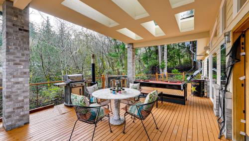 Steps to Shore Seaside Olympia Retreat with Hot Tub - Foto 2