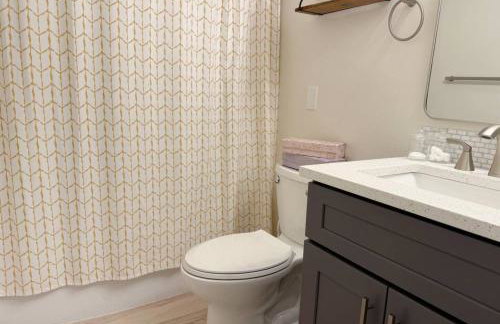 2 King beds Queen Sleeper Sacred Hear Downtown - Photo 23